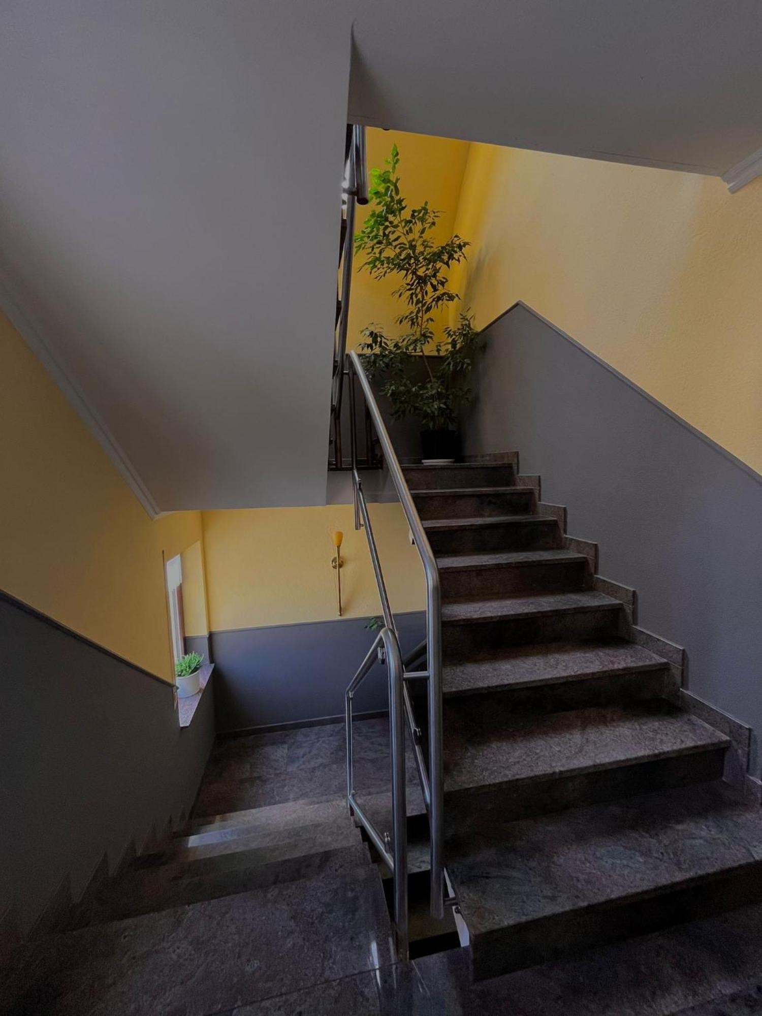 רוסט Hotel Rebstock מראה חיצוני תמונה