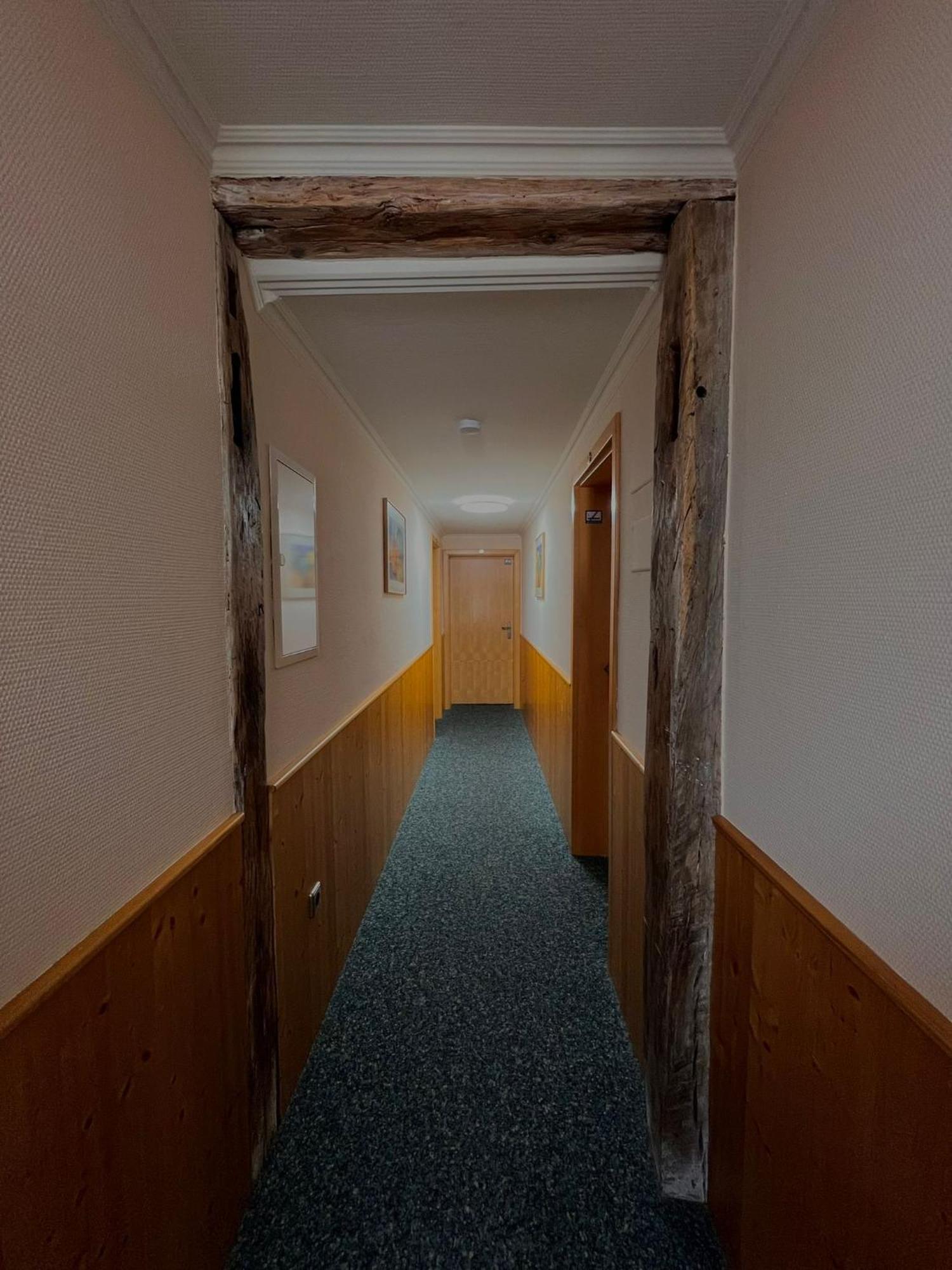 רוסט Hotel Rebstock מראה חיצוני תמונה